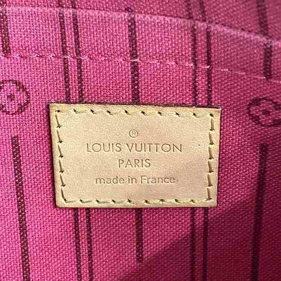 Louis Vuitton Monogram Neverfull MM - Picture 8 of 9